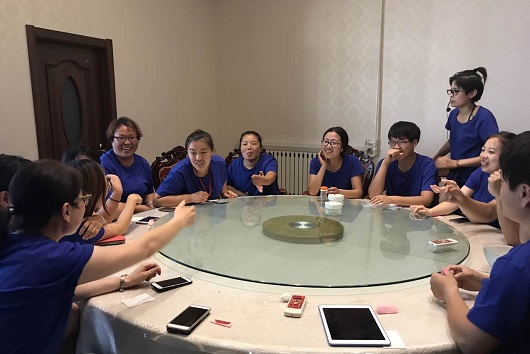 盛大鋼構院子里的歡聲笑語