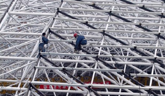 為什么鋼網架結構在建筑行業(yè)流行