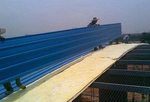 【盛大鋼構】鋼結構廠房“外衣”材質的區(qū)別