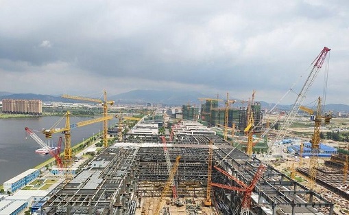 鋼結構施工現(xiàn)場